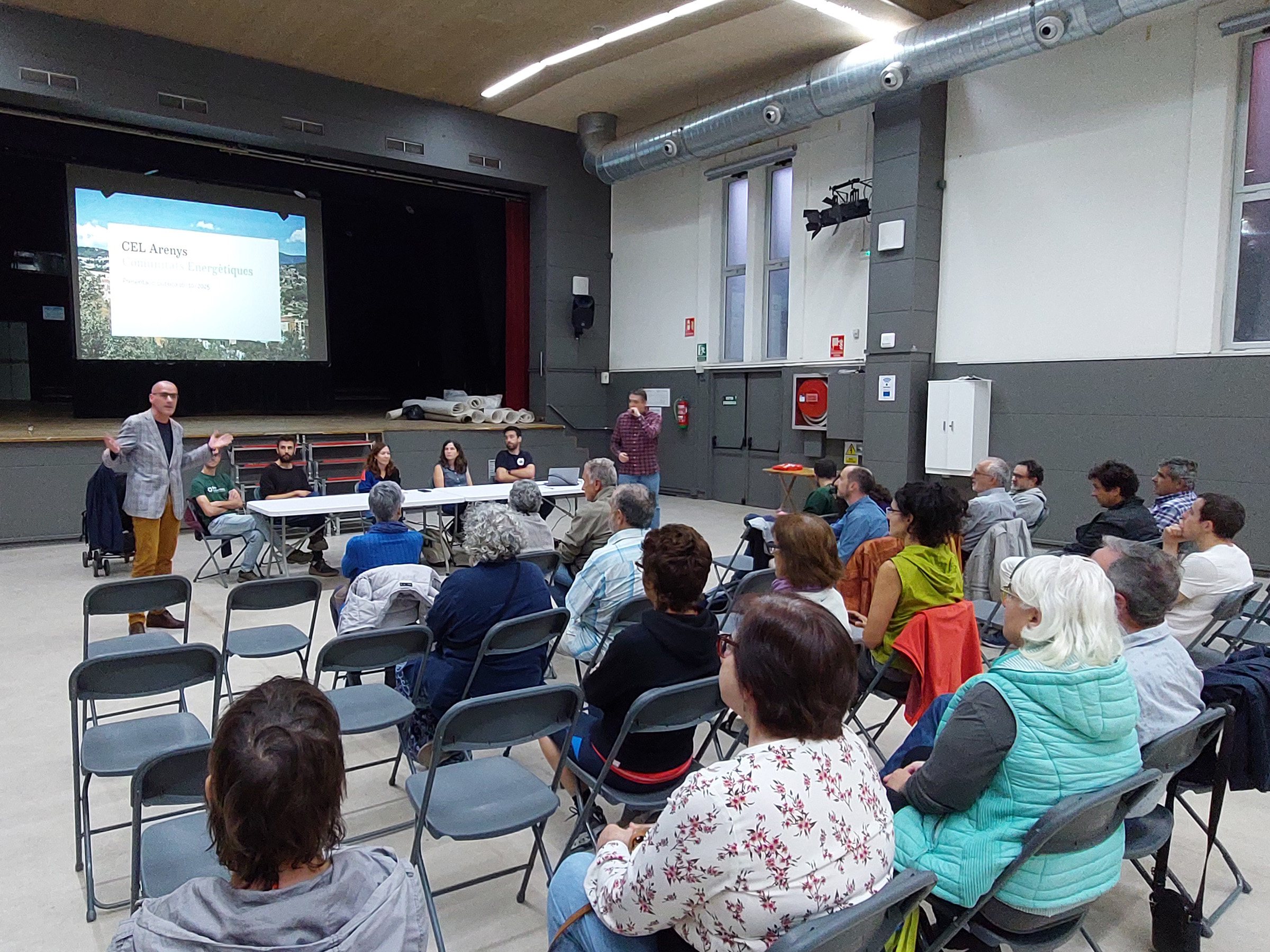 Arenys de Munt presenta la Comunitat Energètica Local