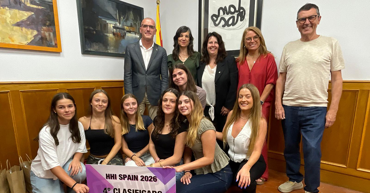 L'Ajuntament celebra la classificaci&oacute; de les noies d'Aïna Dance Studio pel Mundial de Hip Hop a Arizona